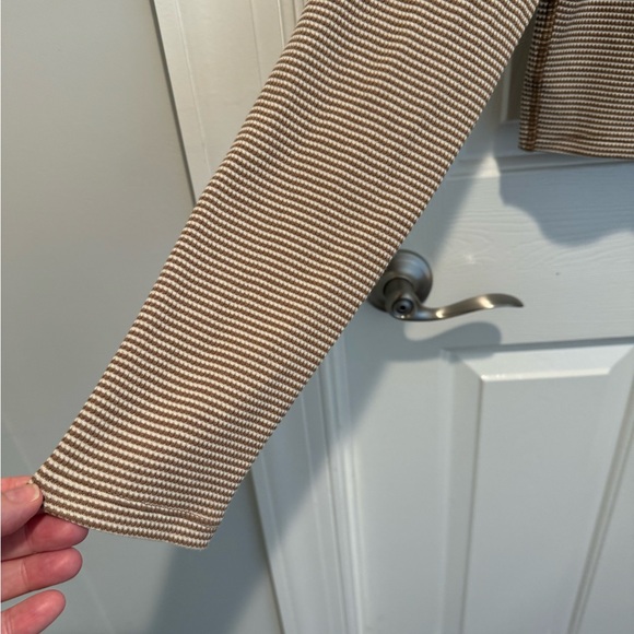 American Eagle Ribbed Brown V-Neck Crop Top Size L - Picture 8 of 10